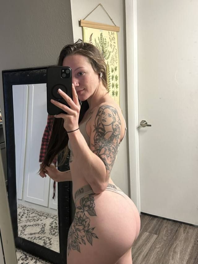 (5129021796) sexy lady here waiting for you to hit my ass up 🥵🥵 - Image 3