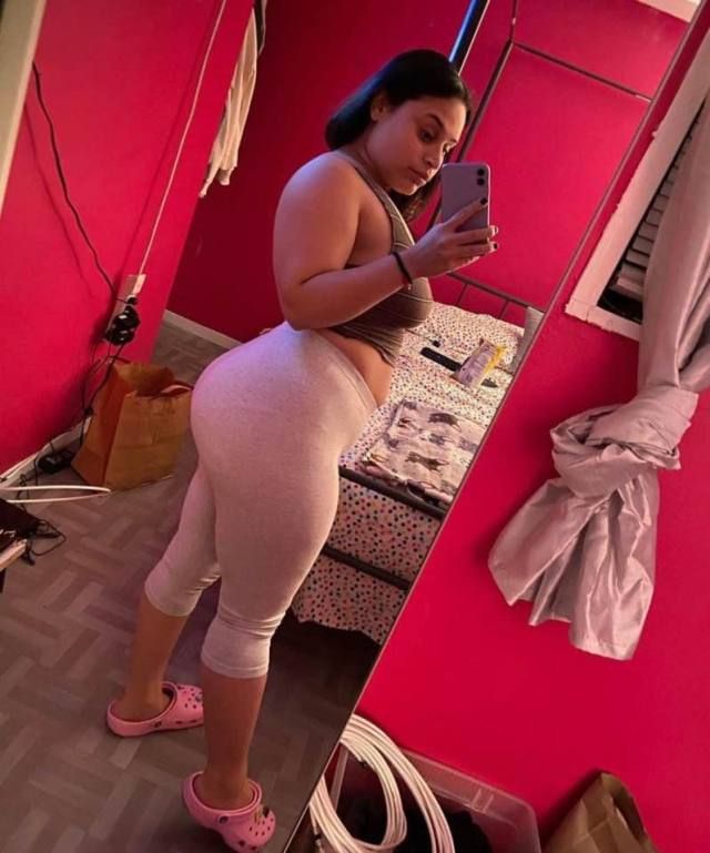 Hi Guys I'm jessie  available now Come Smack it For Me 👋🏼 i Squirt💦 👅 24/7 Available for Outcall, Incall,CarFun🚗 and FaceTime - Image 2